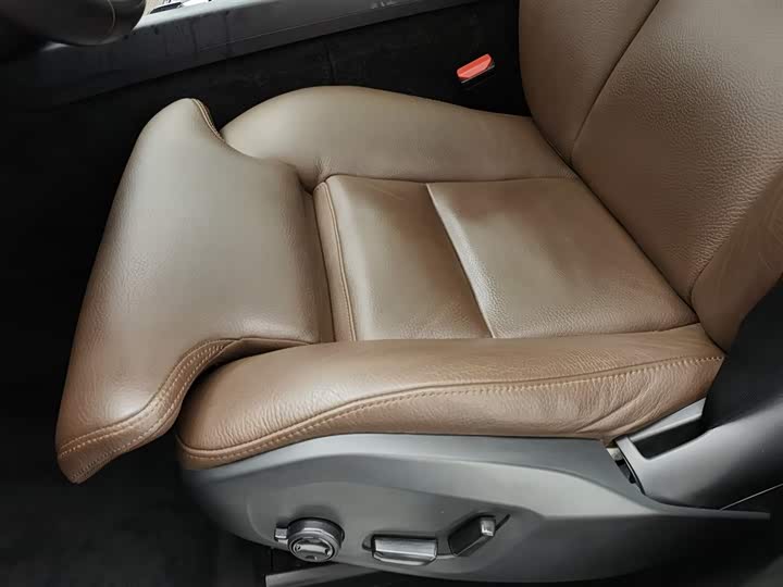 Volvo XC60 2022 B 5 4 WD — фото 20