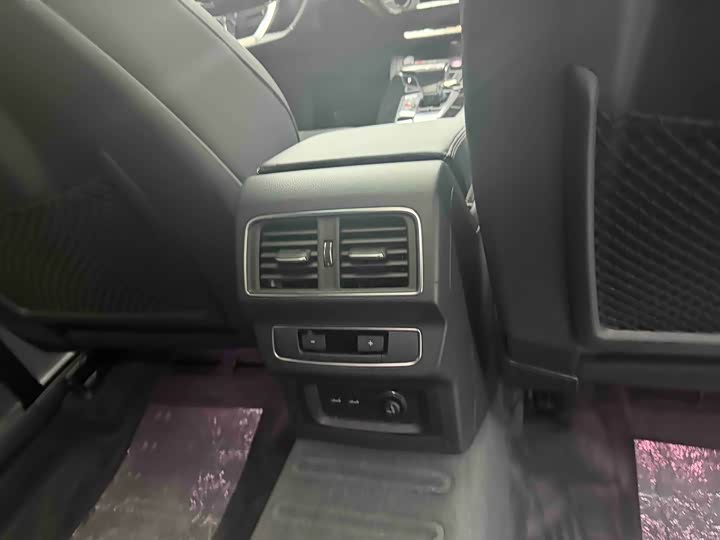 Audi Q5L Sportback 2021 40 TFSI Luxury — фото 4