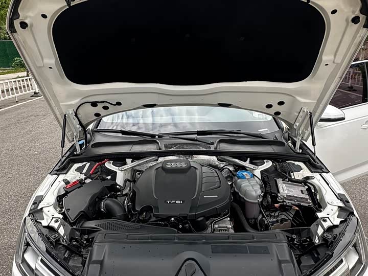 Audi A4L 2019 40 TFSI V — фото 22