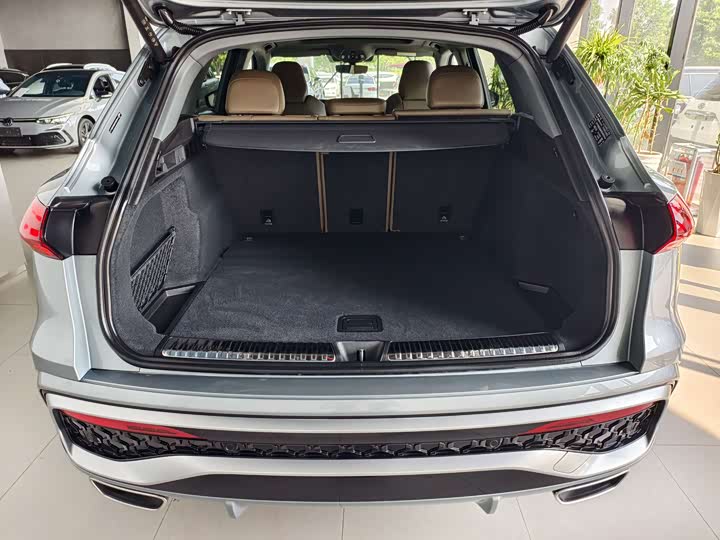 Audi Q5L 2026 2.0 T Luxury — фото 15