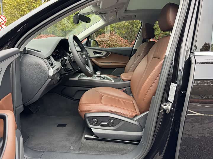 Audi Q7 2018 40 TFSI Comfort — фото 8