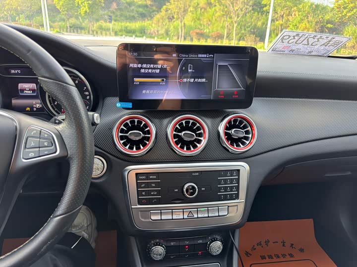Mercedes-Benz GLA 2018 GLA 200 — фото 6