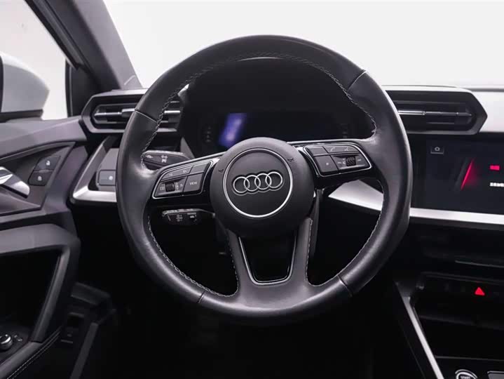 Audi A3 2023 Sportback 35 TFSI Sport — фото 20