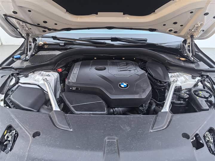 BMW 6-Series 2022 630i — фото 17