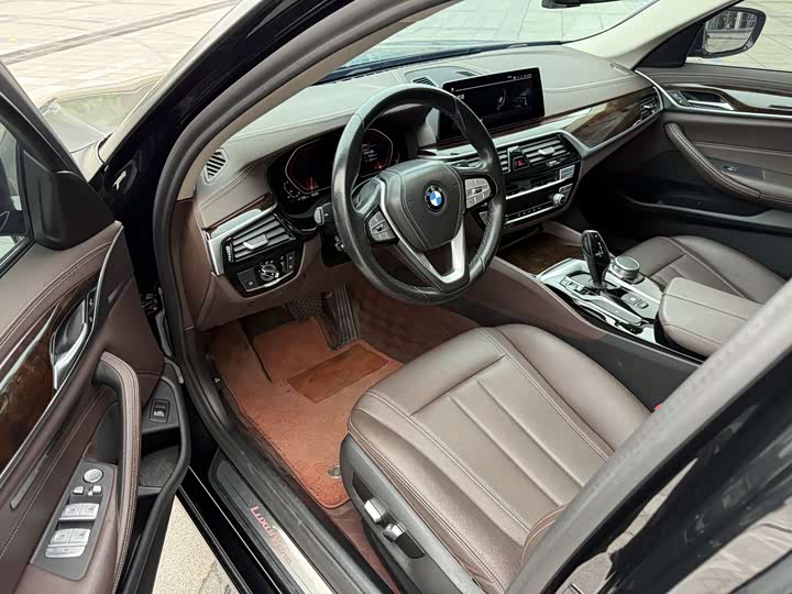 BMW 5-Series 2020 525 Li — фото 10