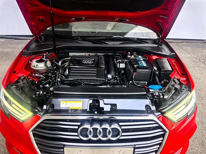 Audi A3 2019 Limousine 35 TFSI V — фото 10