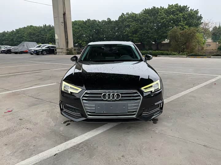 Audi A4L 2018 30 40 TFSI — фото 2