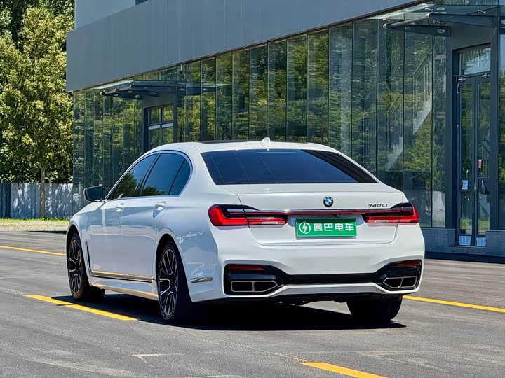 BMW 7 Series 730Li люкс — фото 6