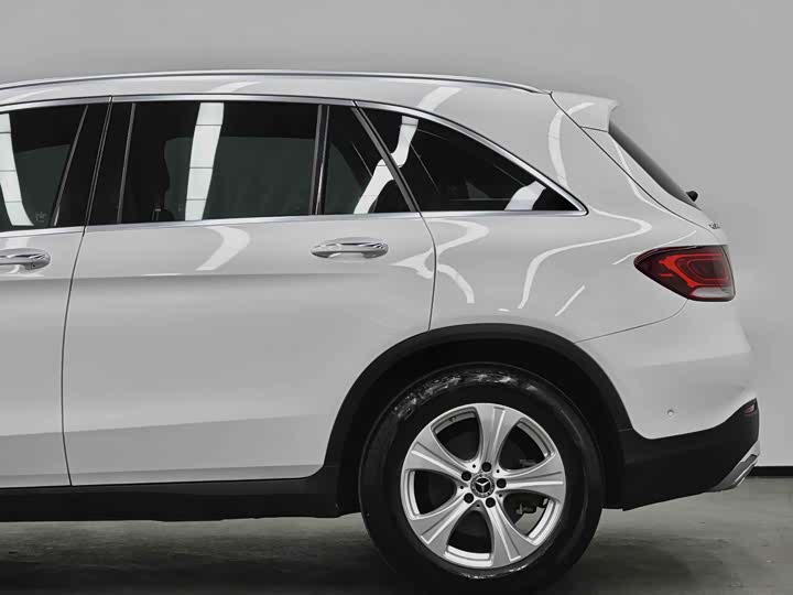 Mercedes-Benz GLC 2020 GLC 260 L 4 MATIC — фото 24