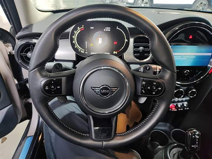MINI Hatch — фото 11