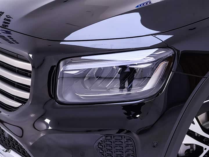 Mercedes-Benz GLB 2025 GLB 220 — фото 4