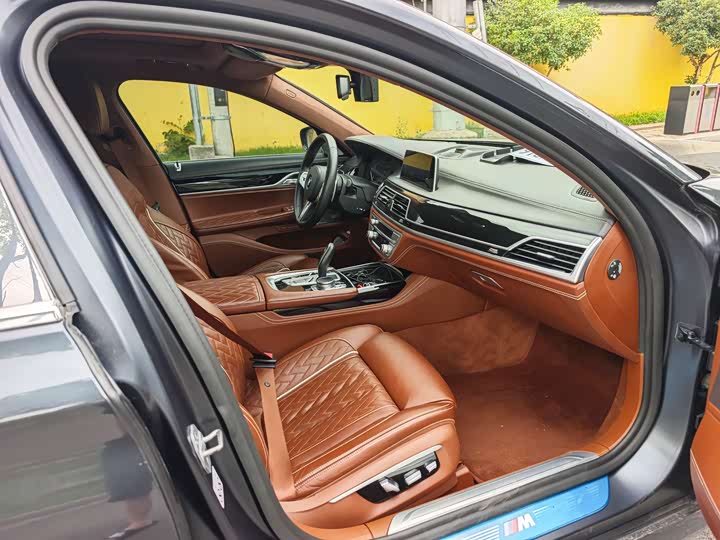 BMW 7-Series 2019 740 Li x Drive M — фото 10