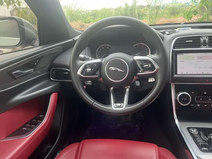 Jaguar XEL 2020 2.0 T 200 PS R-DYNAMIC S — фото 4