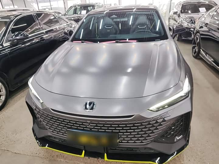 Changan UNI-V 2022 2.0 T — фото 3