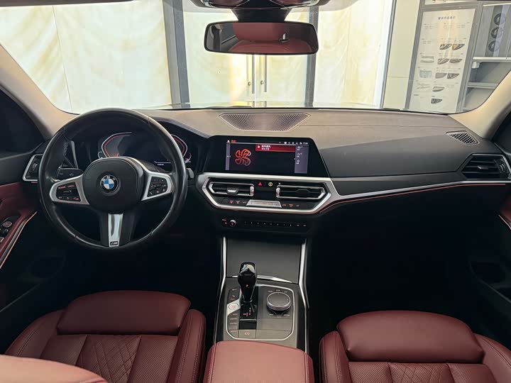 BMW 3-Series 2022 325i M — фото 14