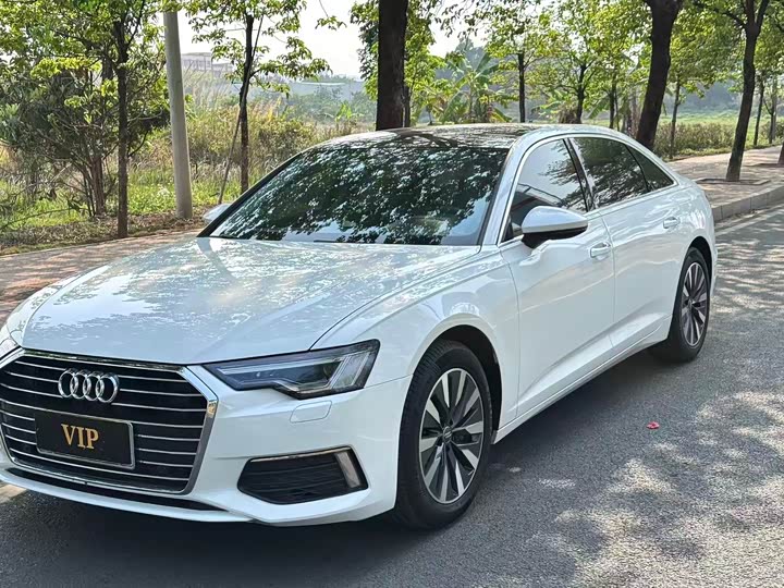 Audi A6L 2020 45 TFSI — фото 1