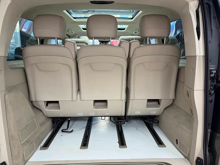 Mercedes-Benz V-Class 2017 V 260 — фото 8