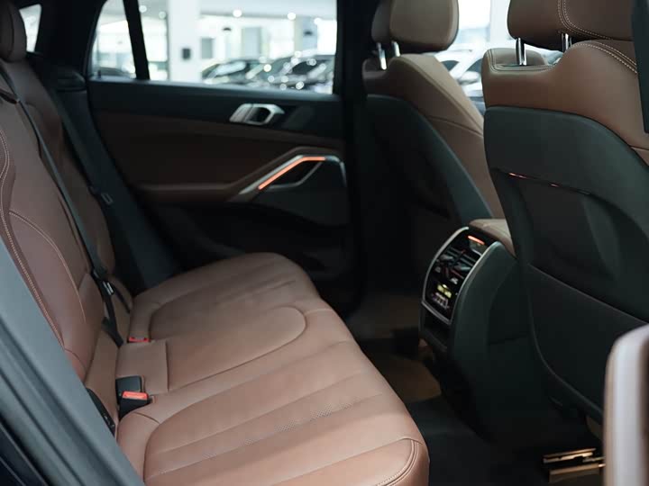 BMW X6 2020 x Drive 40i M — фото 12
