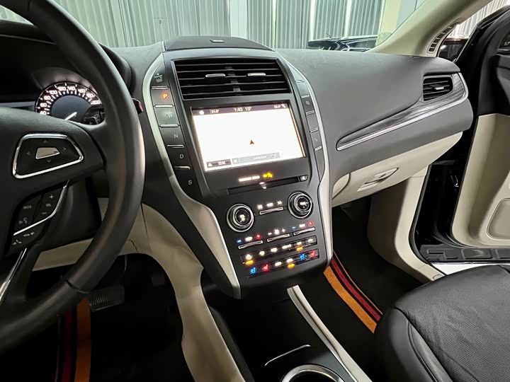 Lincoln MKC 2019 2.0 T 2 WD VI — фото 12