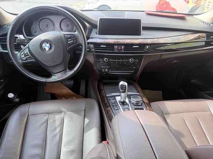 BMW X5 2014 x Drive 35i Leading — фото 15