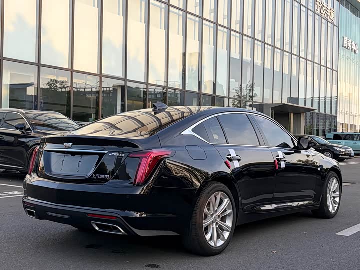 Cadillac CT5 2024 28 T Luxury Pro — фото 18