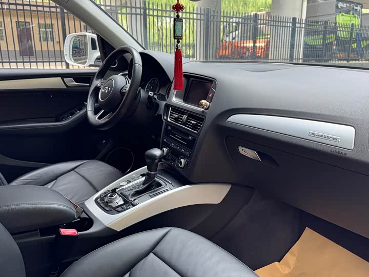 Audi Q5 2013 45 TFSI quattro Sport — фото 9