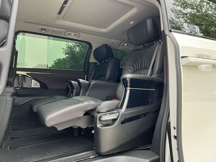Trumpchi M8 2024 400 T — фото 10