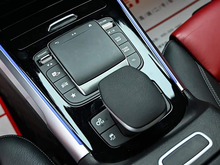 Mercedes-Benz GLB 2023 AMG GLB 35 4 MATIC — фото 20