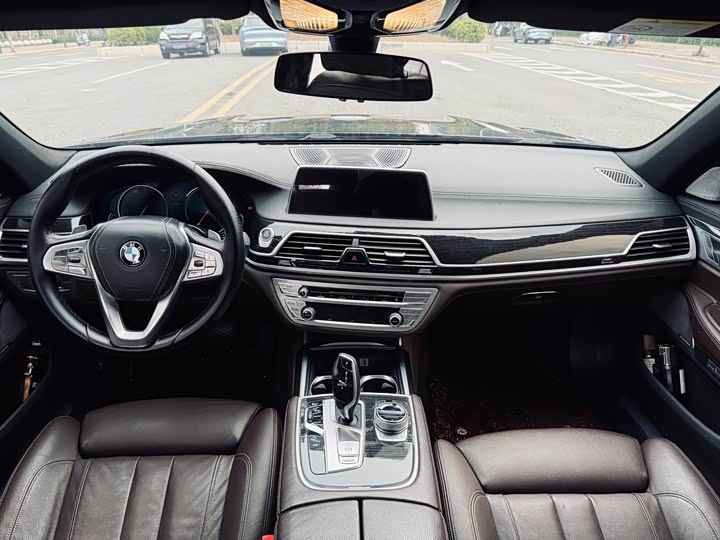 BMW 7-Series 2018 730 Li Leading M — фото 23