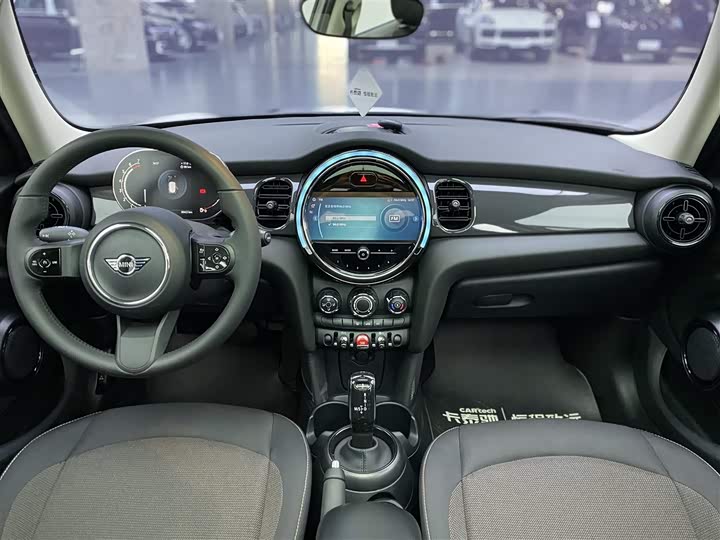 MINI Hatch — фото 13