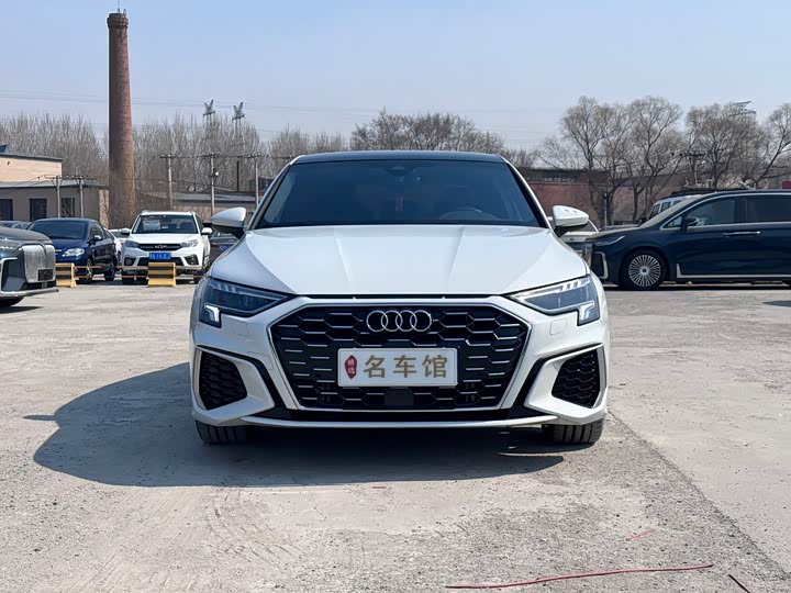 Audi A3 2023 A 3 L Limousine 35 TFSI Sport — фото 4