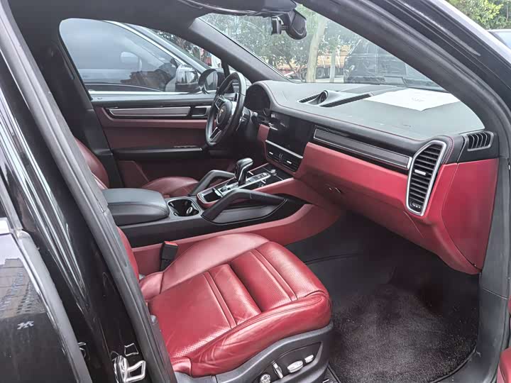 Porsche Cayenne 2018 Cayenne 3.0 T — фото 8