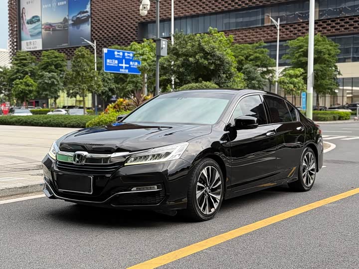 Honda 2016 Hybrid 2.0 L — фото 1