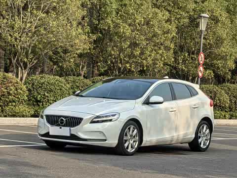 Volvo V40 2017 T 4 — фото 18