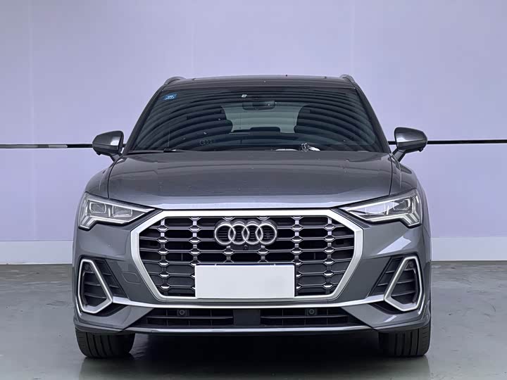 Audi Q5L 2023 40 T — фото 2