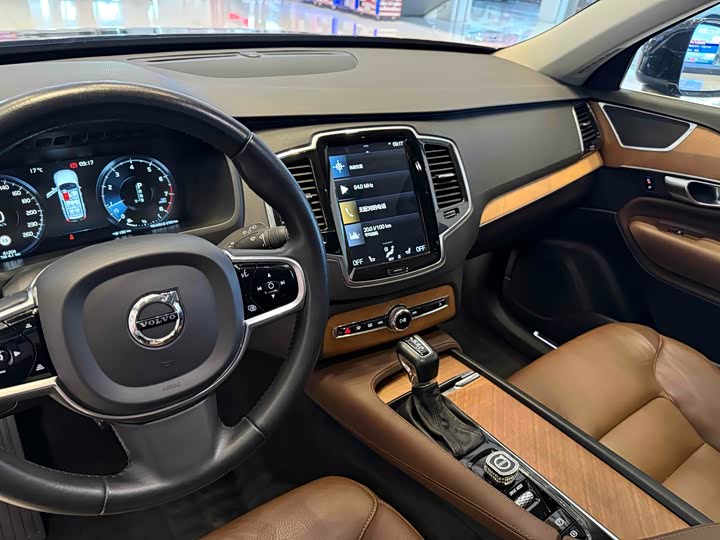 Volvo XC90 2020 T 6 7 — фото 11