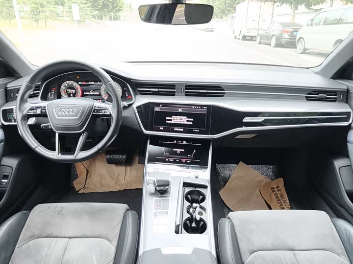 Audi A6L 40 TFSI люкс-динамик — фото 11