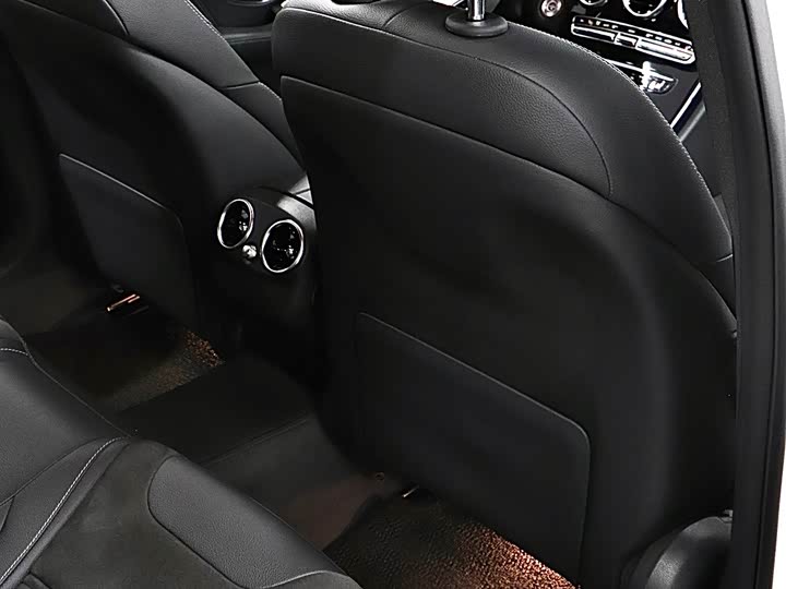 Mercedes-Benz C-Class 2019 AMG C 63 — фото 17