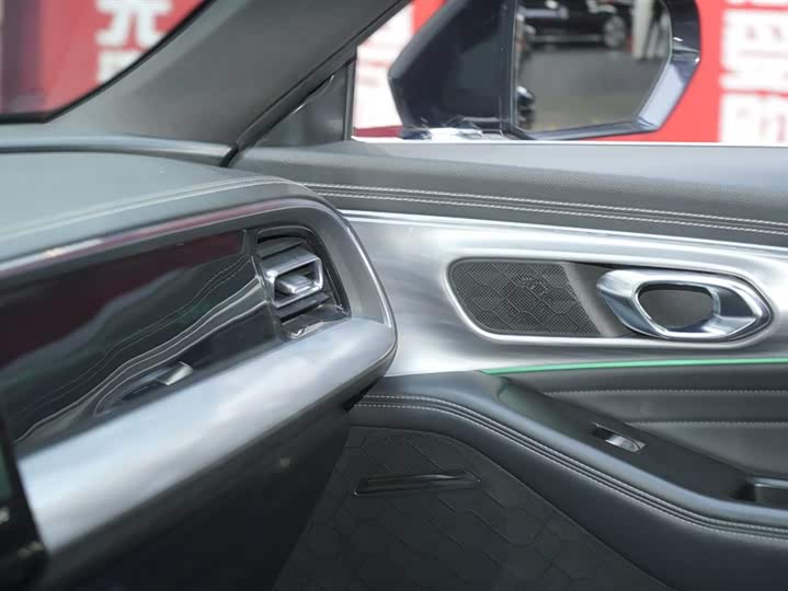 Trumpchi GS8 2022 2.0 TGDI 2 WD （ ） — фото 15