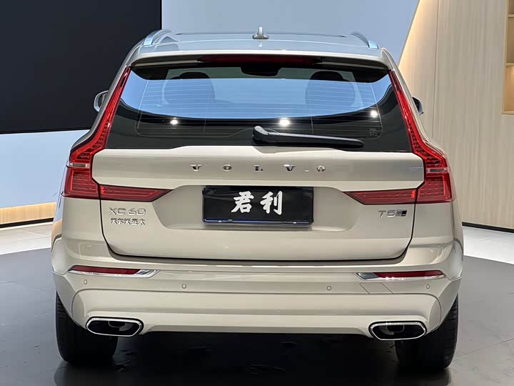 Volvo XC60 2020 T 5 4 WD — фото 4
