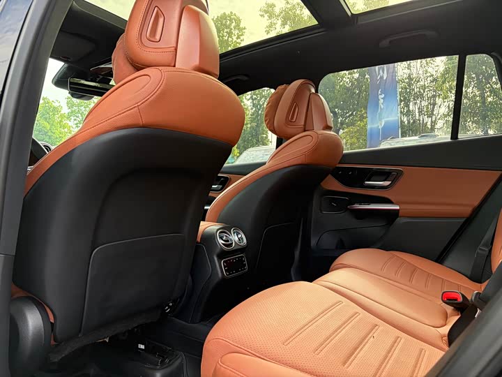 Mercedes-Benz GLC 2024 GLC 260 L 4 MATIC Luxury 5 — фото 9