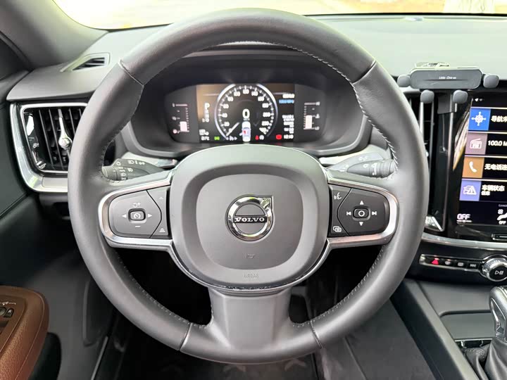 Volvo S60 2020 T 4 — фото 14
