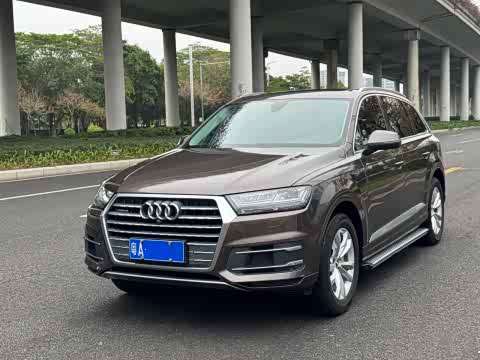 Audi Q7 2018 40 TFSI Comfort — фото 16