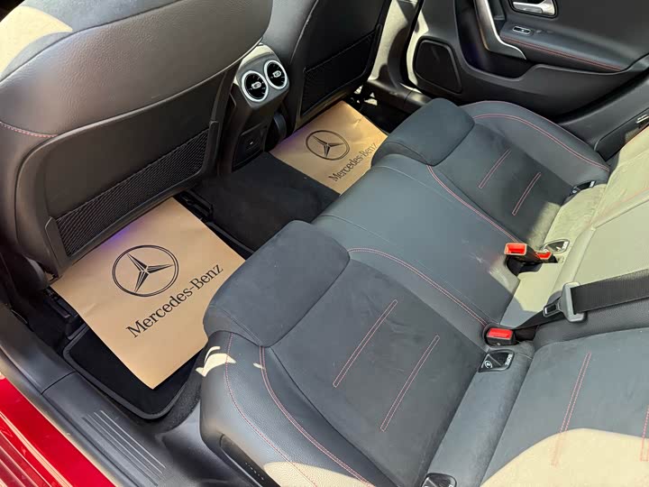Mercedes-Benz A-Class 2024 A 200 L — фото 8