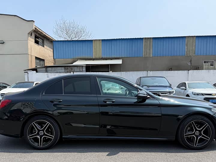 Mercedes-Benz C-Class C 260 — фото 20