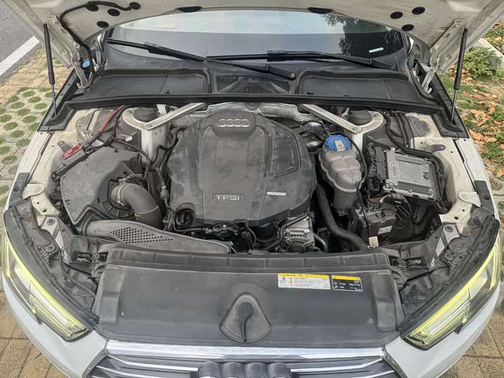 Audi A4L 2017 Plus 40 TFSI — фото 20