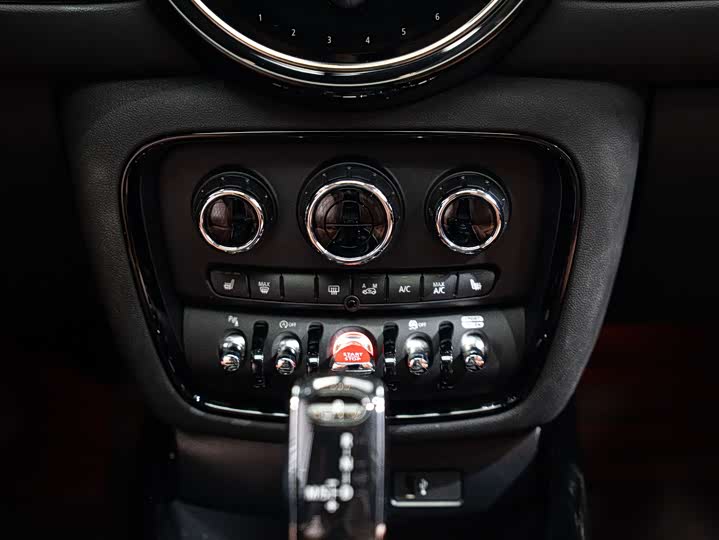 MINI Clubman — фото 25