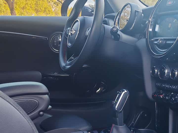 MINI Hatch — фото 11