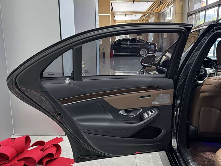 Mercedes-Benz S-Class S 320 L — фото 18