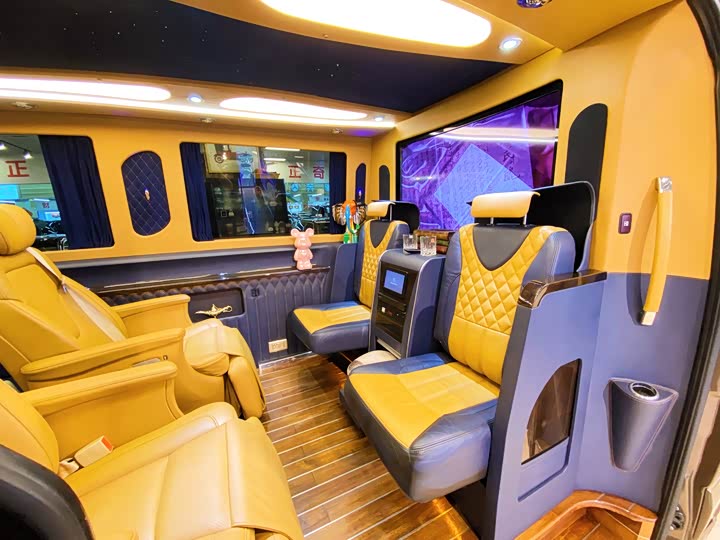 Mercedes-Benz Sprinter 2016 3.5 L AT — фото 16